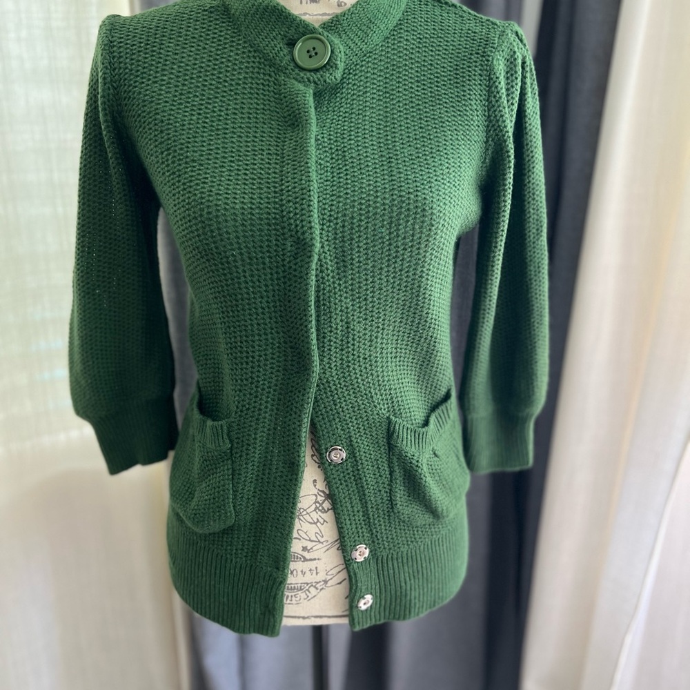 Forever Twenty One Women’s Jrs size L knit sweater top snap button closure